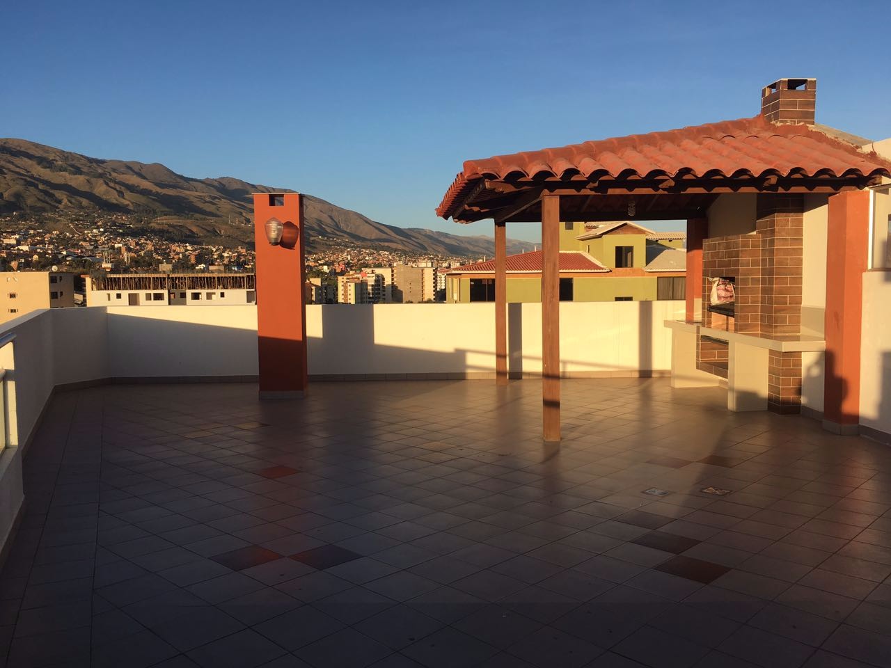 Departamento en Noroeste en Cochabamba 2 dormitorios 2 baños 1 parqueos Foto 11