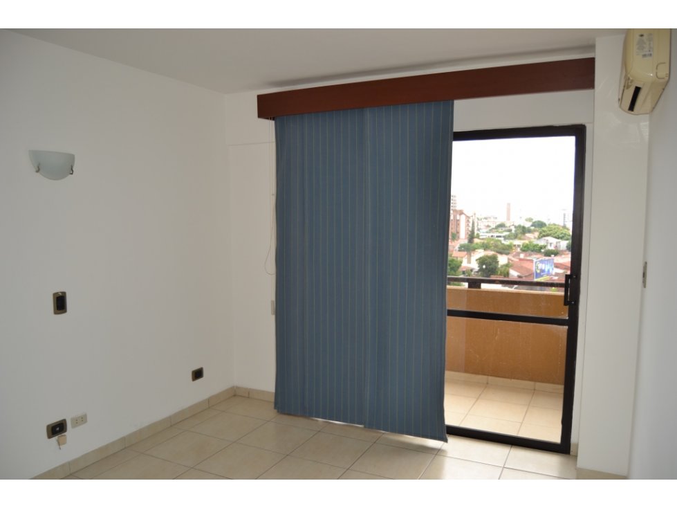 Departamento en VentaDEPARTAMENTO EN VENTA COND. TORRES GEMELAS 3 dormitorios 4 baños 2 parqueos Foto 6