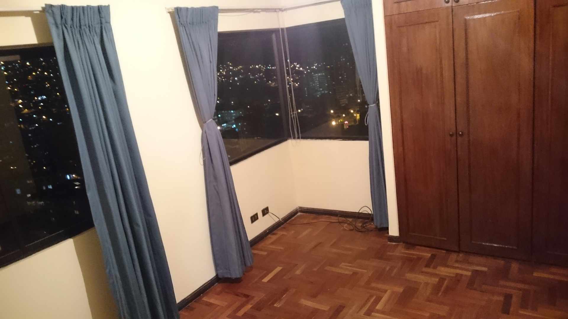 Departamento en Miraflores en La Paz 2 dormitorios 2 baños 1 parqueos Foto 5