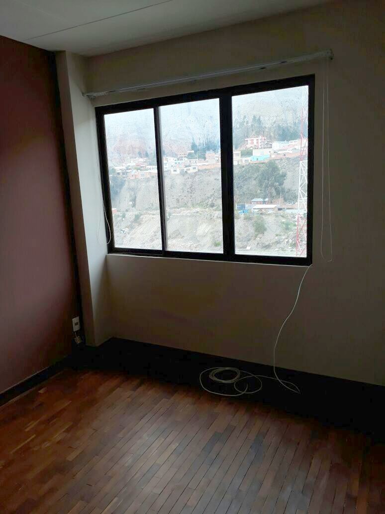 Departamento en AnticréticoIrpavi, calle 16A Edificio Excelsior 2 dormitorios 1 baños  Foto 8