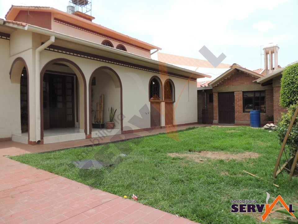 Casa en Mayorazgo en Cochabamba 5 dormitorios 5 baños 5 parqueos Foto 1
