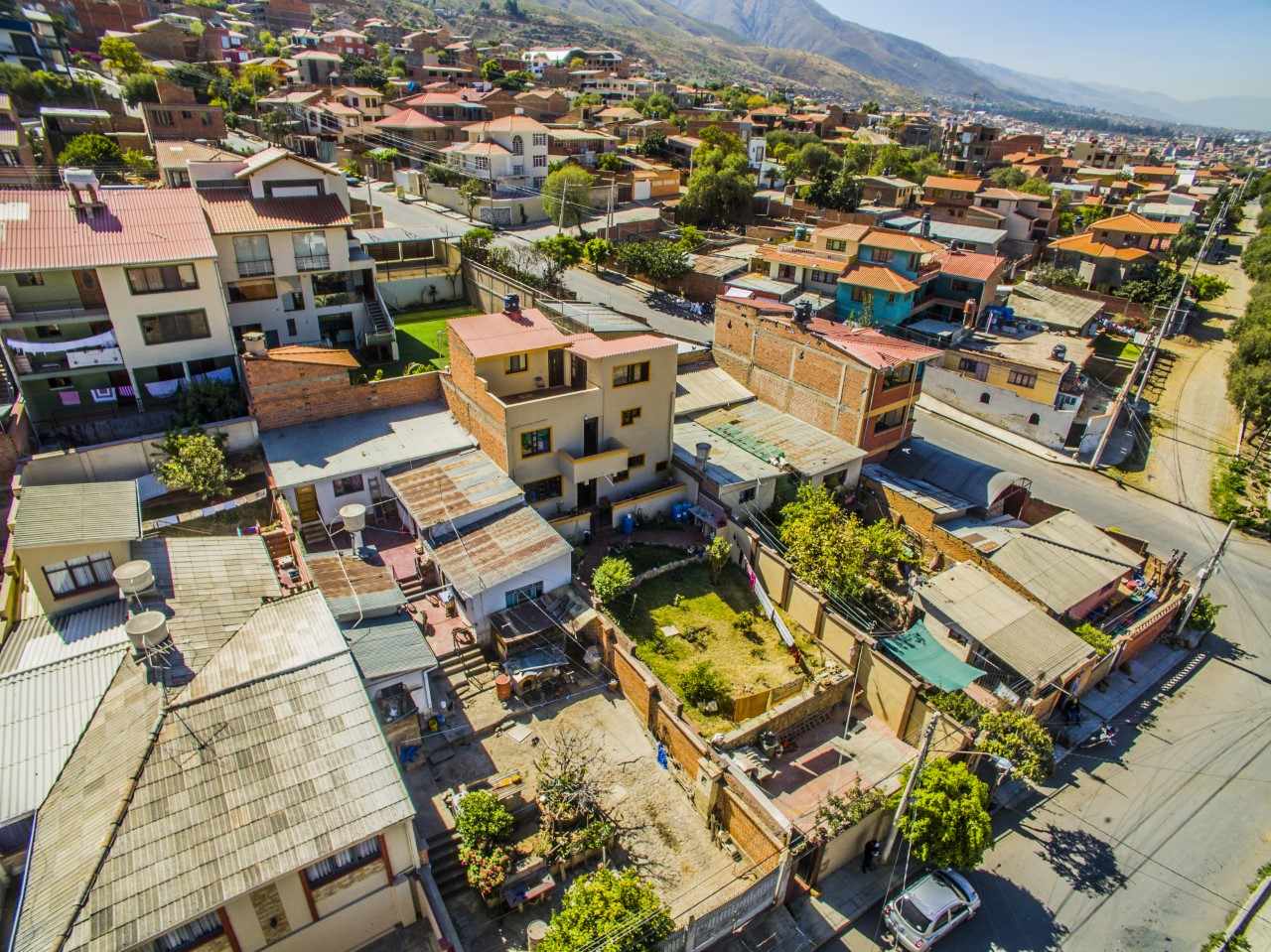 Casa en Mesadilla en Cochabamba 5 dormitorios 3 baños 4 parqueos Foto 10