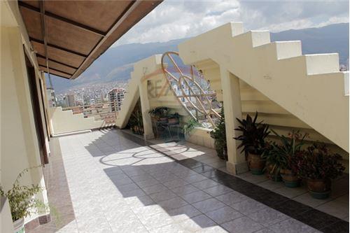 Casa en VentaAv. Ayacucho Foto 4