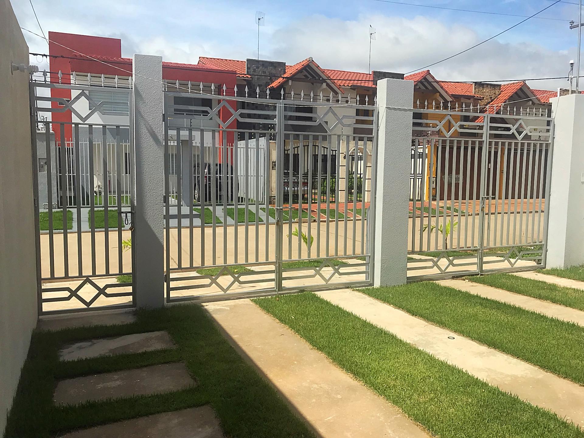 Casa en VentaCASAS EN VENTA - URBANIZACIÓN ESPAÑA 3 dormitorios 3 baños 2 parqueos Foto 7