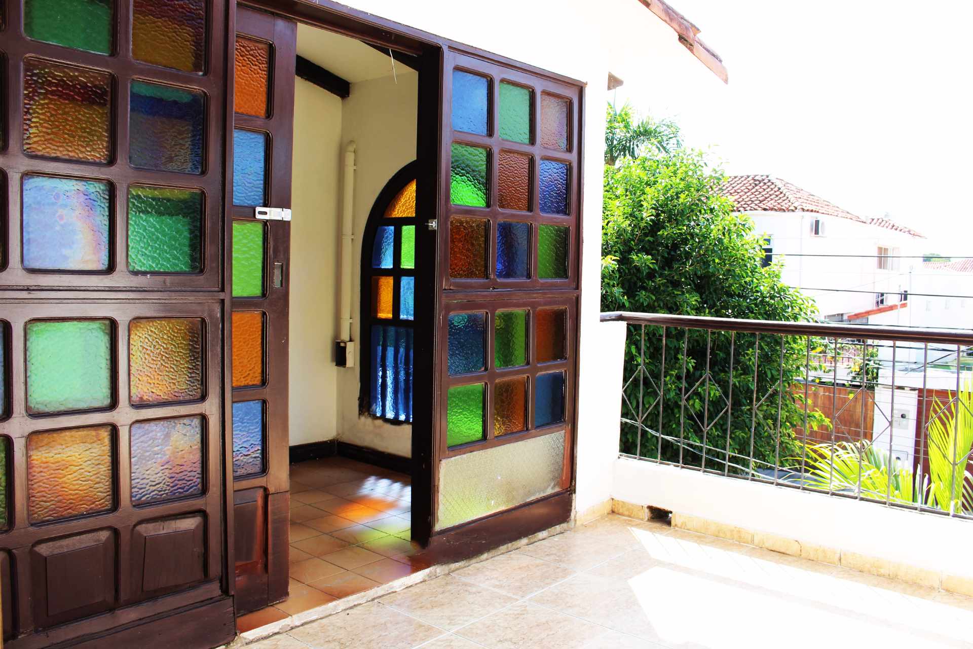 Casa Zona Equipetrol entre 2do y 3er anillo Av. San Martín calle 9 Foto 13