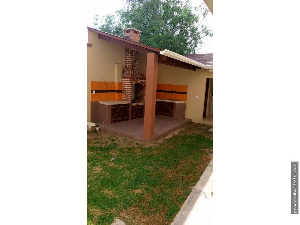 Casa en VentaHermosas casas a estrenar Zona Tiquipaya 4 dormitorios 5 baños 2 parqueos Foto 5
