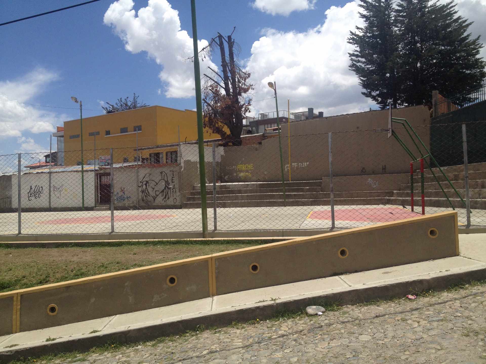 Casa en Chasquipampa en La Paz 4 dormitorios 3 baños 3 parqueos Foto 22