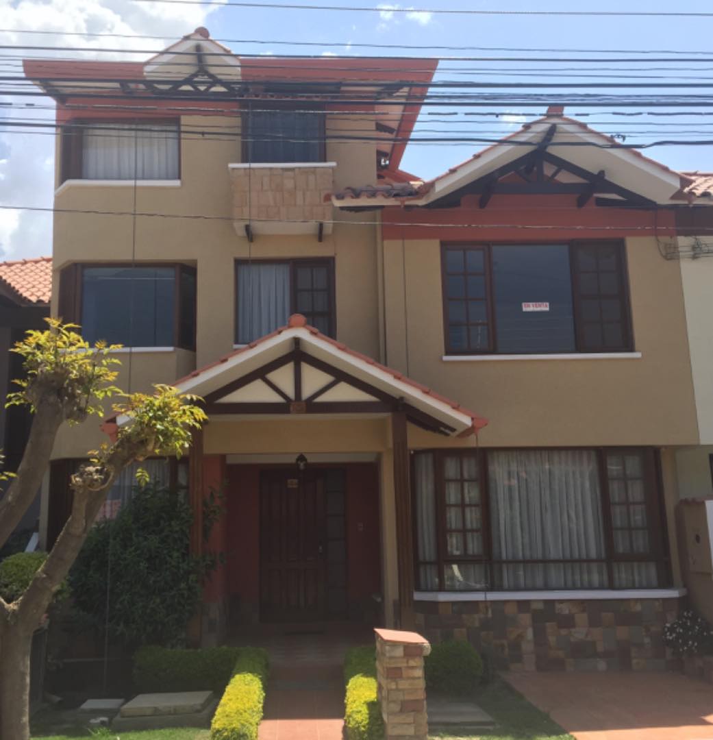Casa en Sarco en Cochabamba 4 dormitorios 5 baños 2 parqueos Foto 10