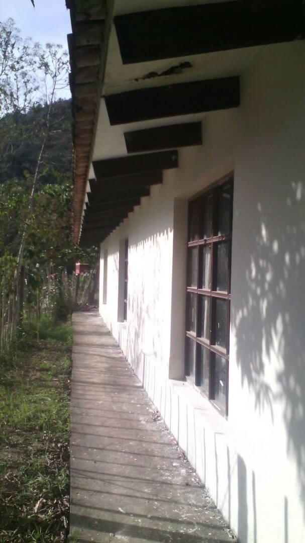 Casa en VentaChulumani , Tolopata, a 7 minutos de la plaza principal. 3 dormitorios 2 baños 5 parqueos Foto 6