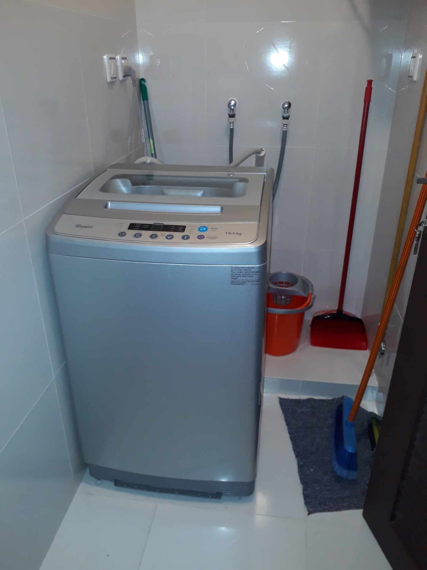 Departamento en Alquiler4to anillo y calle Los Cedros.Centro Empresarial Equipetrol.Santa Cruz de la Sierra .Bolivia Foto 15