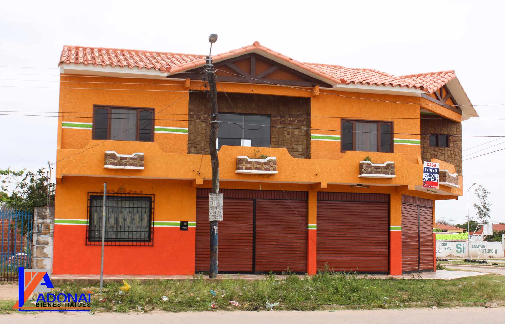 Casa en VentaZONA SUD ESTE PLAN 3000 PROXIMO AL MERCADO LOS POCITOS!! 8 dormitorios 3 baños 6 parqueos Foto 1