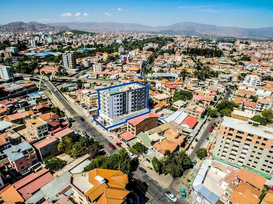 Oficina en Noroeste en Cochabamba 3 dormitorios 1 baños  Foto 1