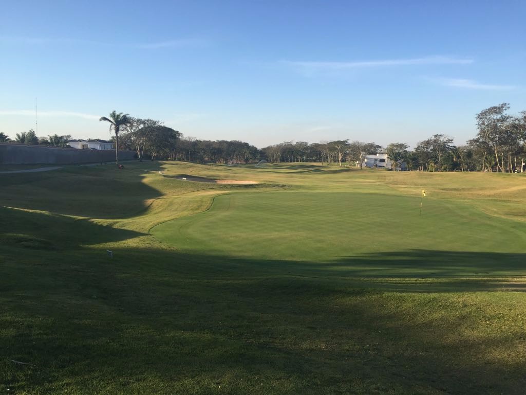 Terreno  Hermoso terreno 975m2 en el Urubo Golf frente hoyo 3 Foto 16