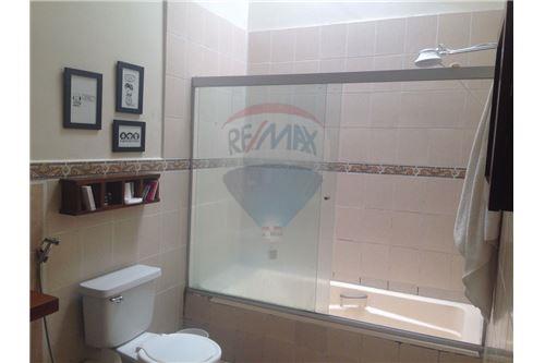 Casa en Equipetrol en Santa Cruz de la Sierra  2 baños 1 parqueos Foto 9