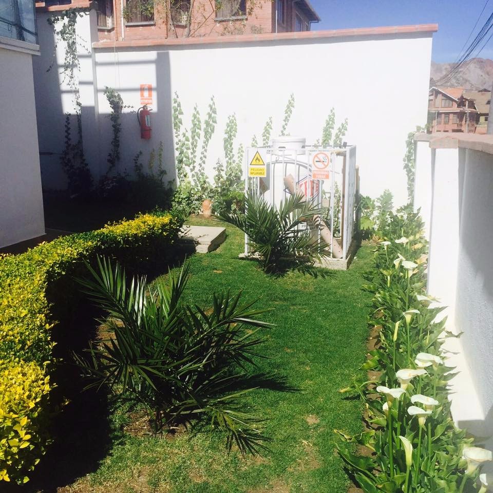 Casa en Mallasilla en La Paz 4 dormitorios 3 baños 2 parqueos Foto 4
