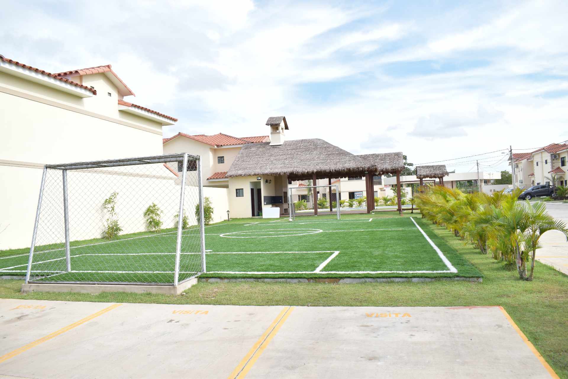 Casa en VentaCONDOMINIO MUNICH - ZONA NORTE 4 dormitorios 5 baños 2 parqueos Foto 17