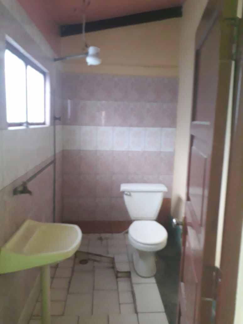 Departamento en Sacaba en Cochabamba 1 dormitorios 1 baños  Foto 2