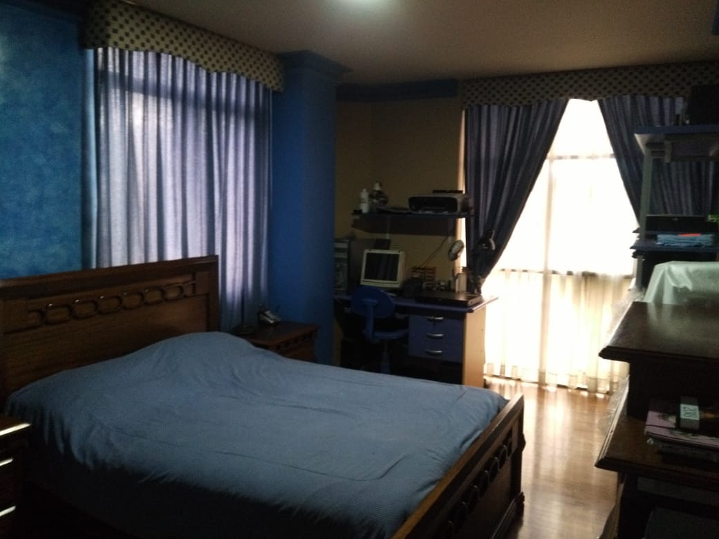 Departamento $us.- 149000.- PRECIOSO DEPARTAMENTO EDIFICIO TITAN – AV. AMERICA OESTE Superficie: 187 m2. ACABADOS DE LUJO 657-18189  Foto 24