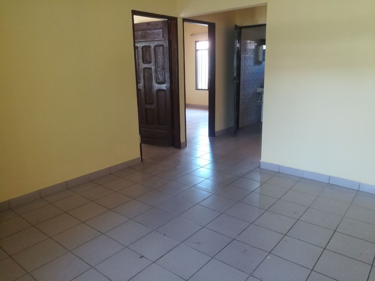 Casa en Plan 3000 en Santa Cruz de la Sierra 2 dormitorios 1 baños 1 parqueos Foto 2