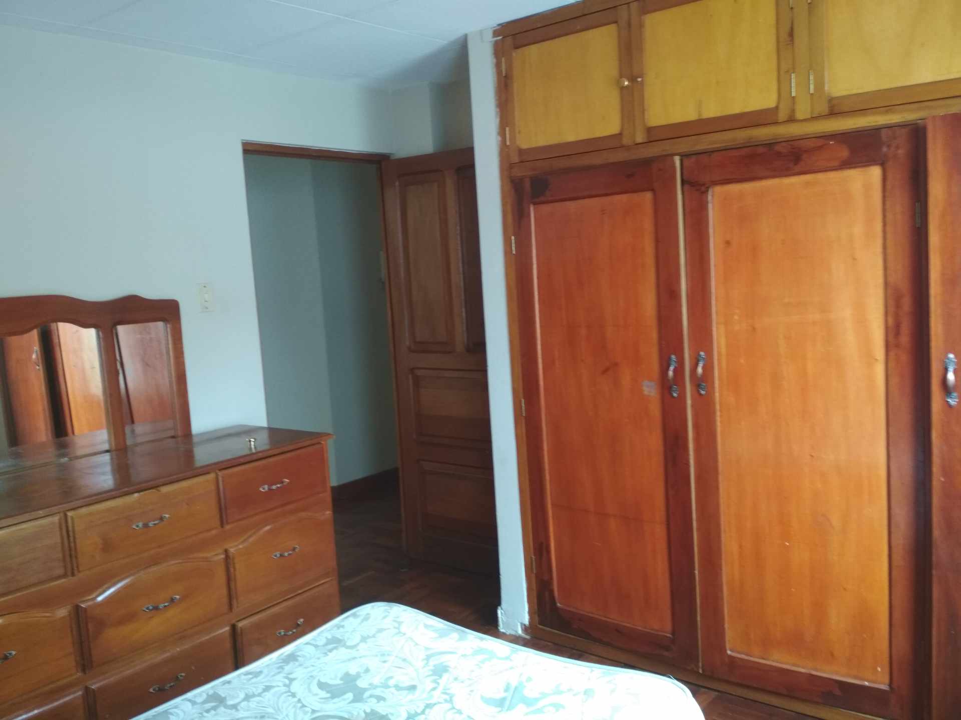 Departamento en Achumani en La Paz 3 dormitorios 3 baños 1 parqueos Foto 6