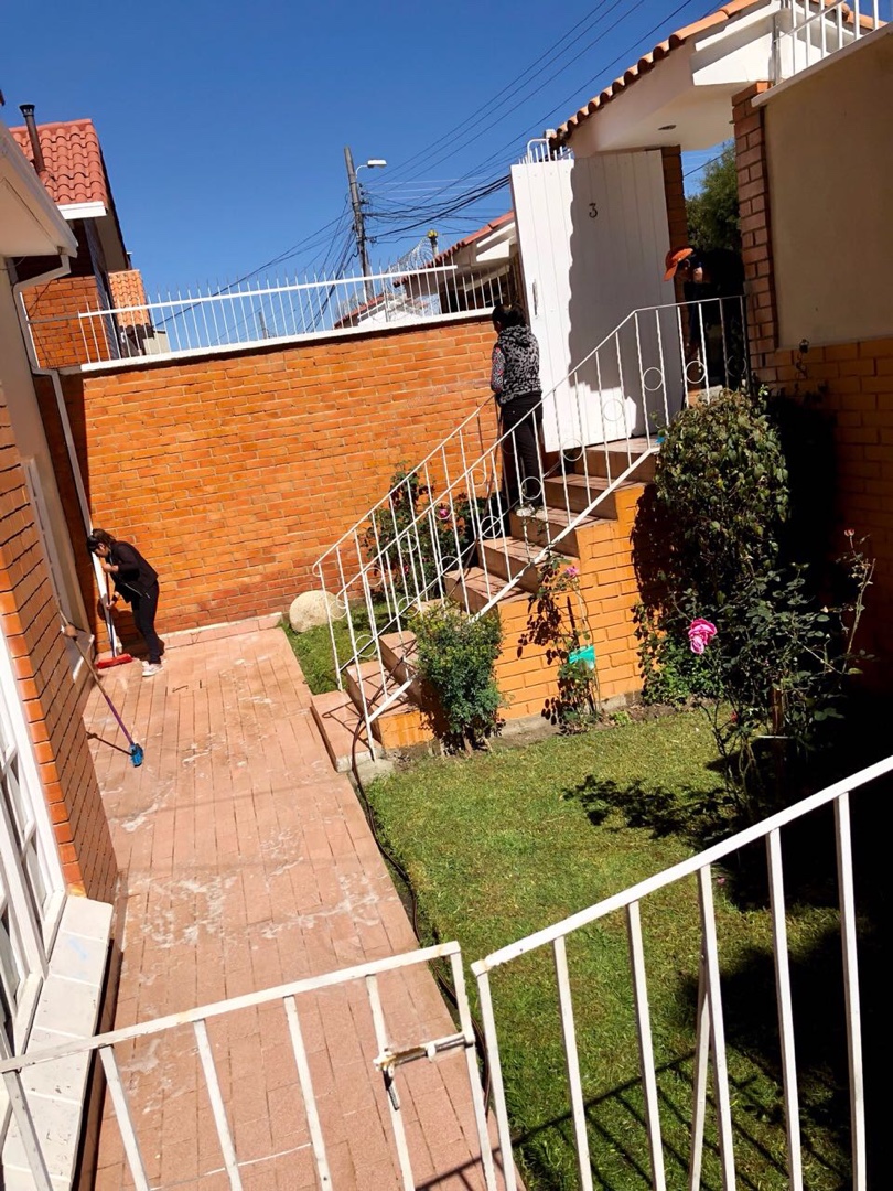 Casa en Alto Irpavi en La Paz 3 dormitorios 3 baños 3 parqueos Foto 3