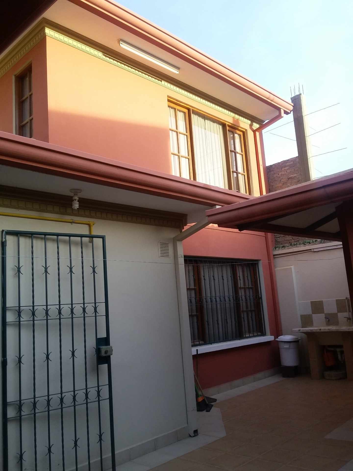 Casa en VentaZona Sur , barrio Ferroviario Ubanizacion Las Delicias .ITOCTA. 3 dormitorios 3 baños 2 parqueos Foto 12