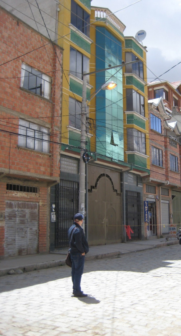 Casa en VentaInmediaciones UPEA El Alto, a 3 cuadras parada Teleférico Azul Foto 5