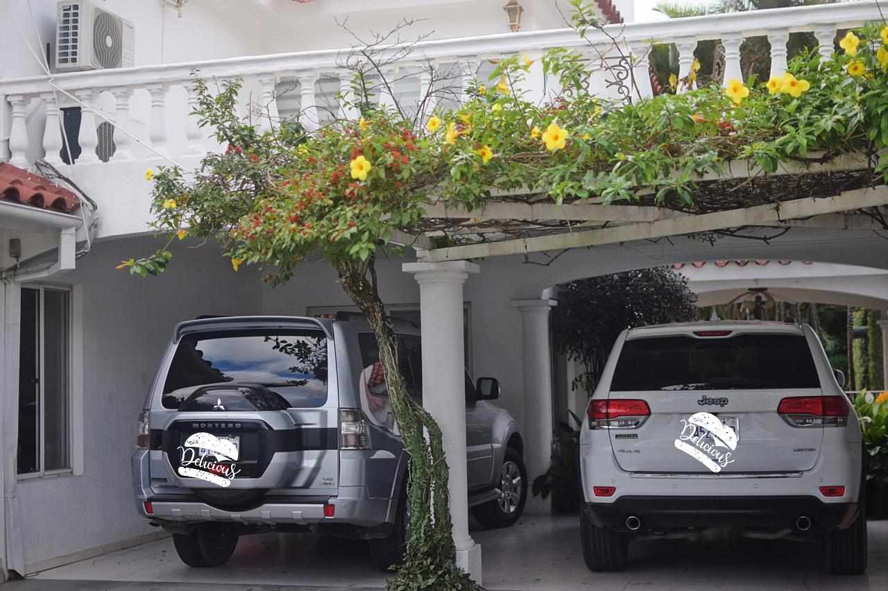 Casa en Las Palmas en Santa Cruz de la Sierra 5 dormitorios 5 baños 4 parqueos Foto 9