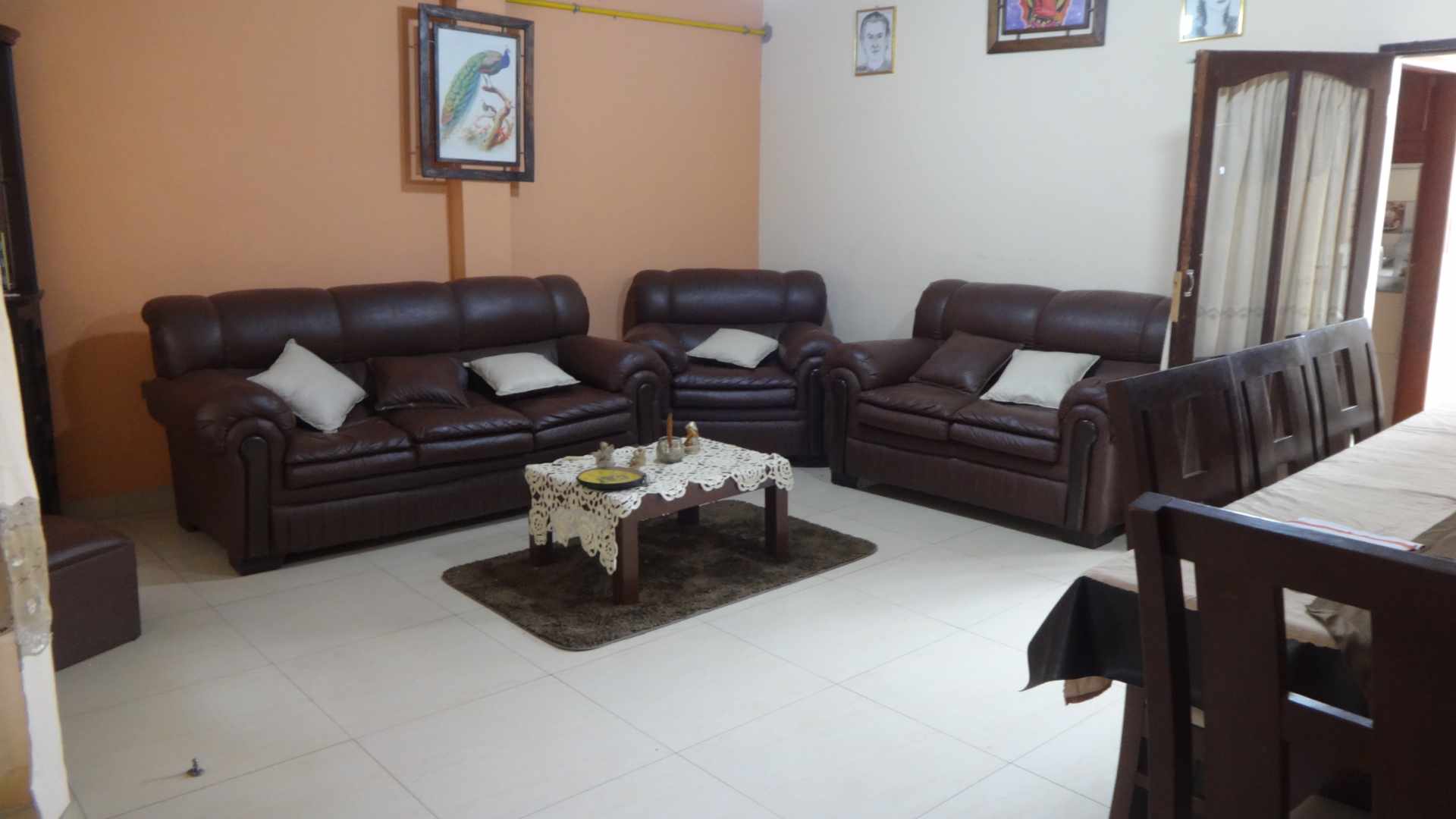 Casa en Entre 1er y 2do anillo Este en Santa Cruz de la Sierra 3 dormitorios 2 baños 2 parqueos Foto 12