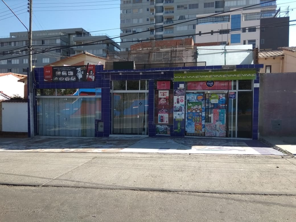 Casa en VentaAmerica este calle benjamín Guzman Foto 1