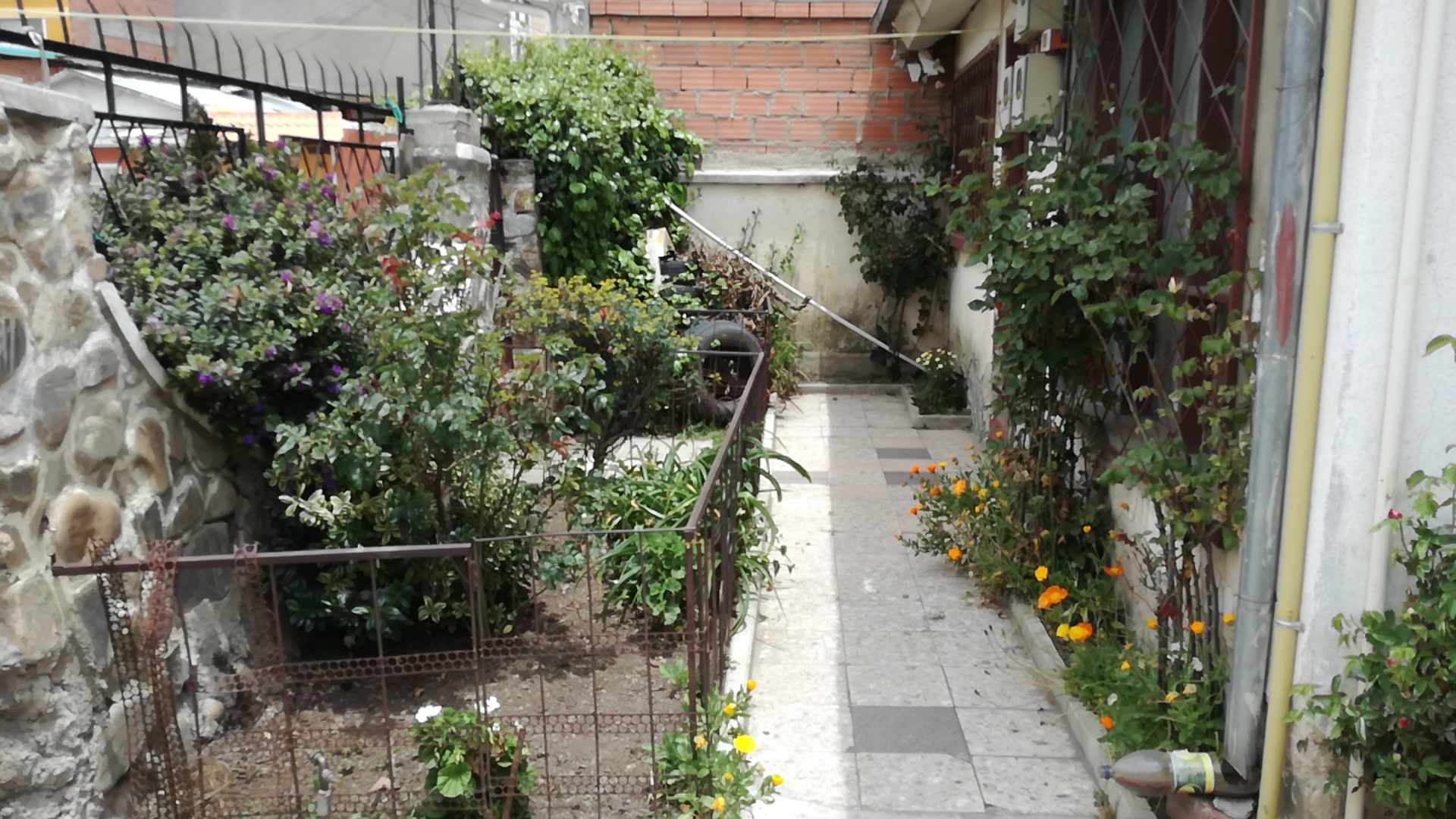 Casa en Ciudad Satélite en El Alto 10 dormitorios 4 baños 1 parqueos Foto 6