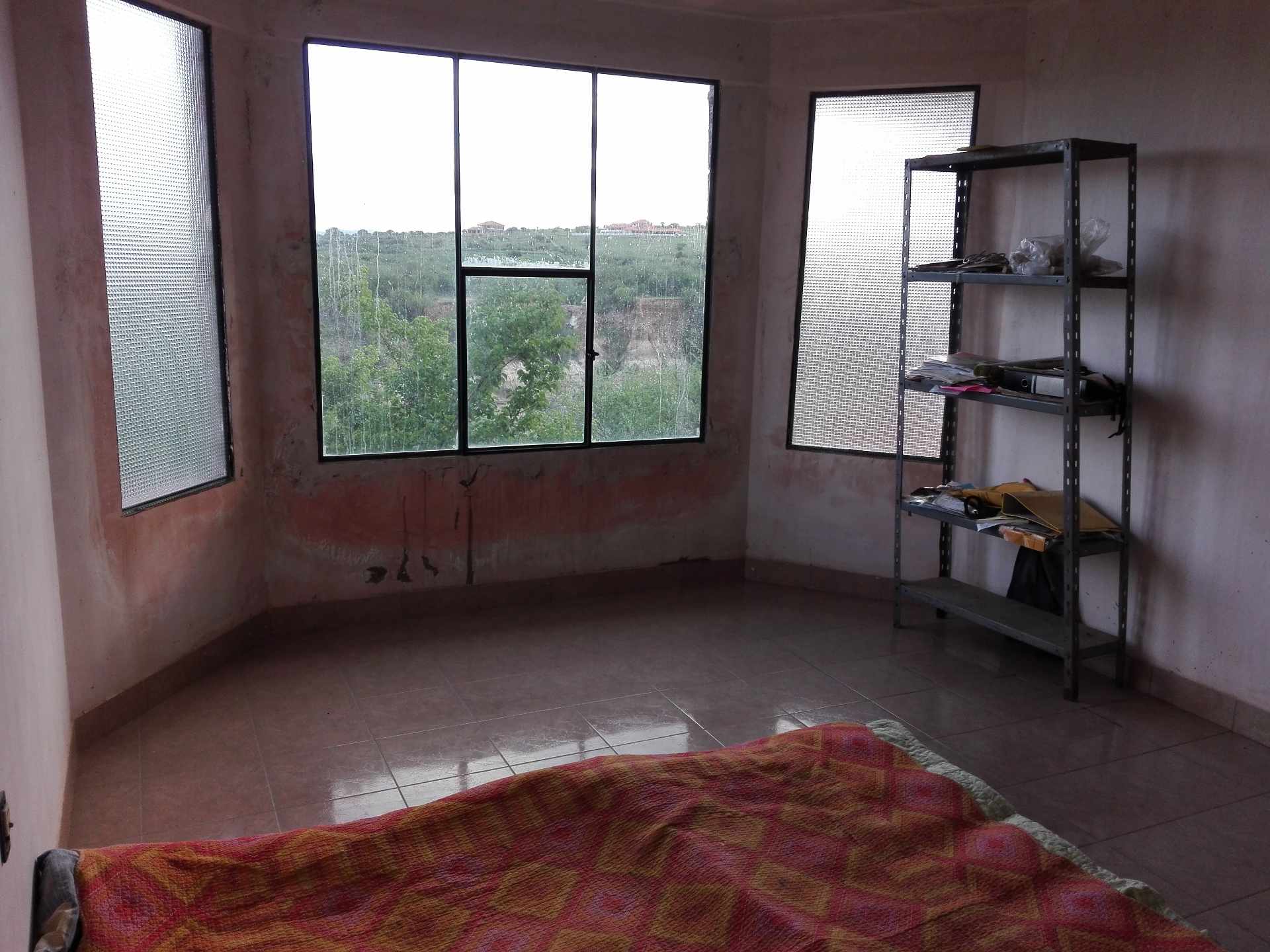 Casa en SENAC en Tarija 5 dormitorios 5 baños 3 parqueos Foto 10