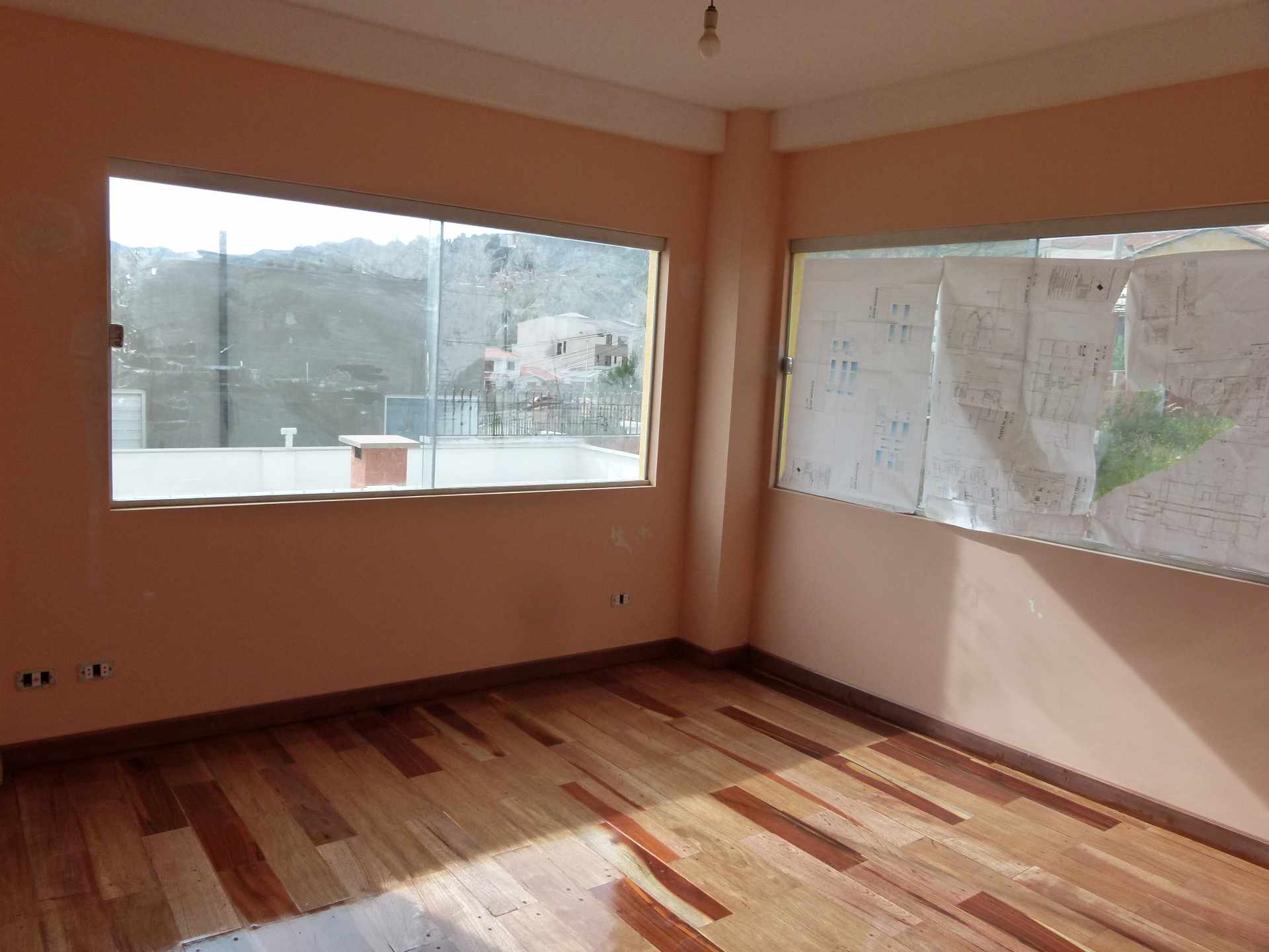 Casa en Achumani en La Paz 4 dormitorios 5 baños 4 parqueos Foto 21