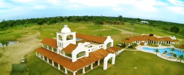 Casa en Carretera Norte en Santa Cruz de la Sierra 4 dormitorios 4 baños 2 parqueos Foto 4