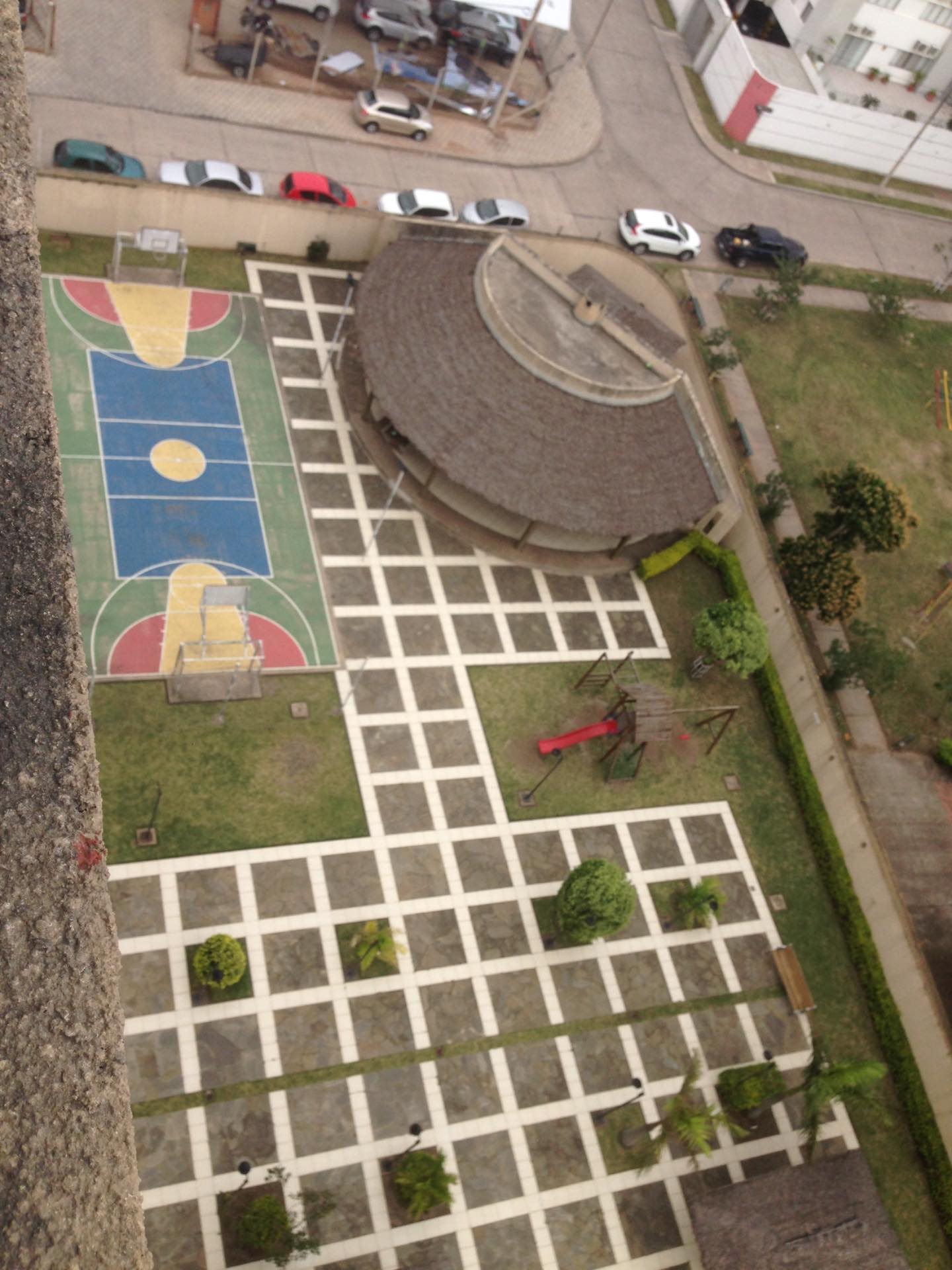 Departamento en VentaAv. BANZER # 222 Condominio Torres Gemelas  Foto 7