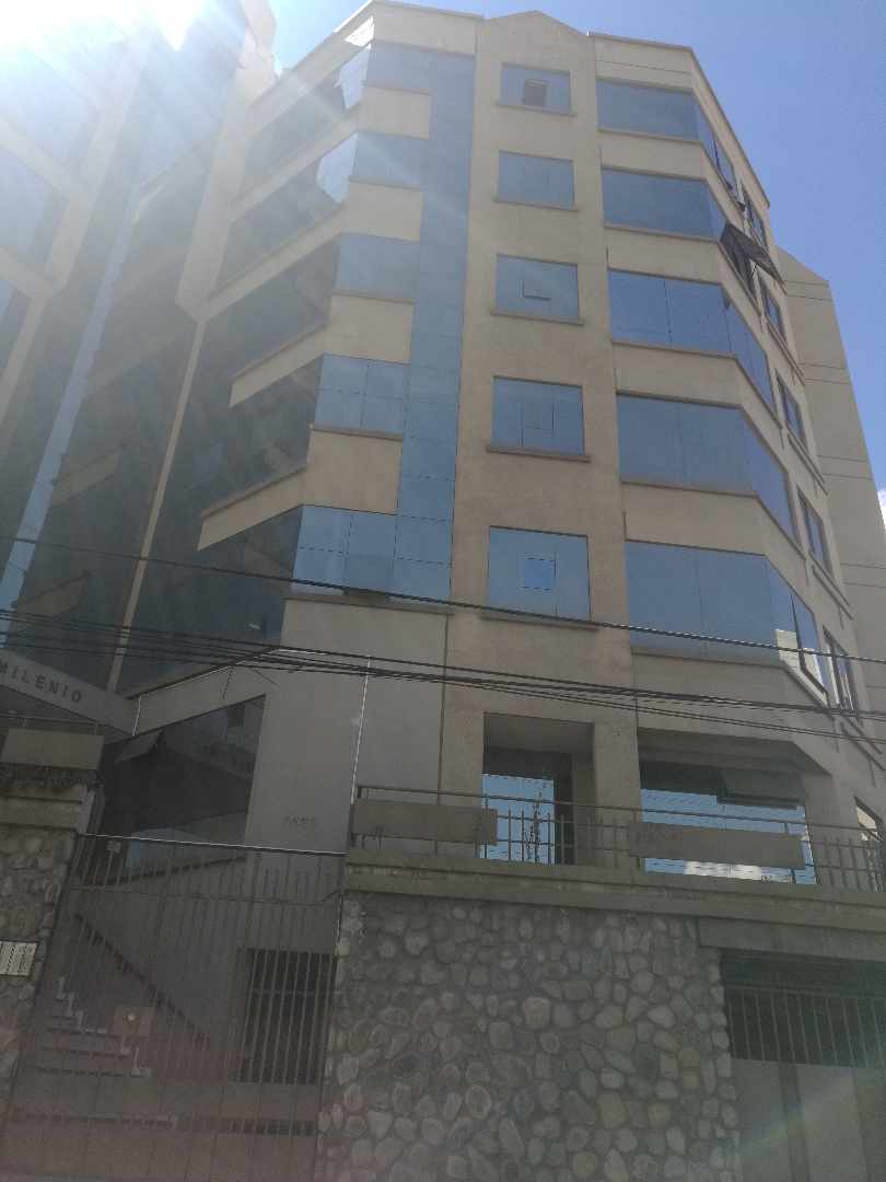 En Venta a $us 95 Foto 1