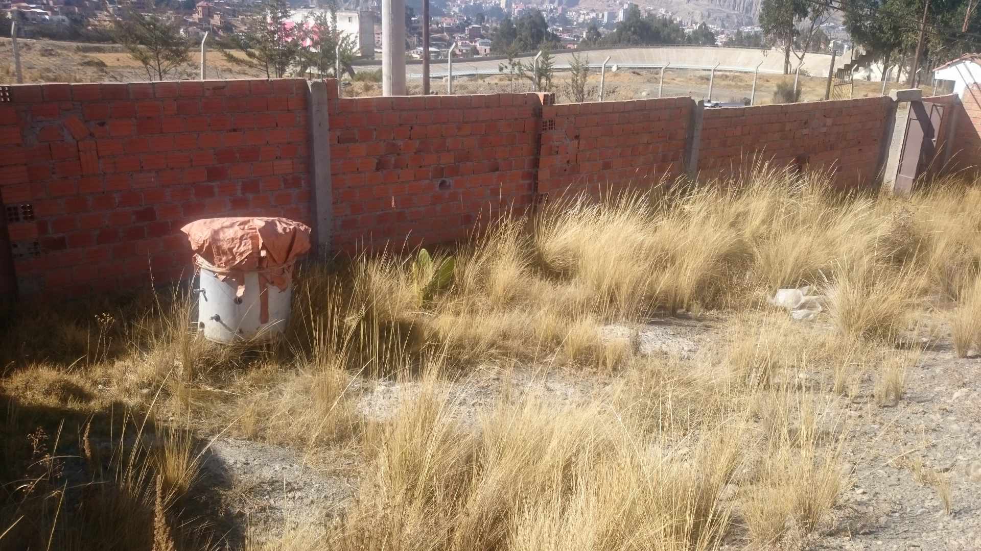 Terreno en Alto Irpavi en La Paz    Foto 1
