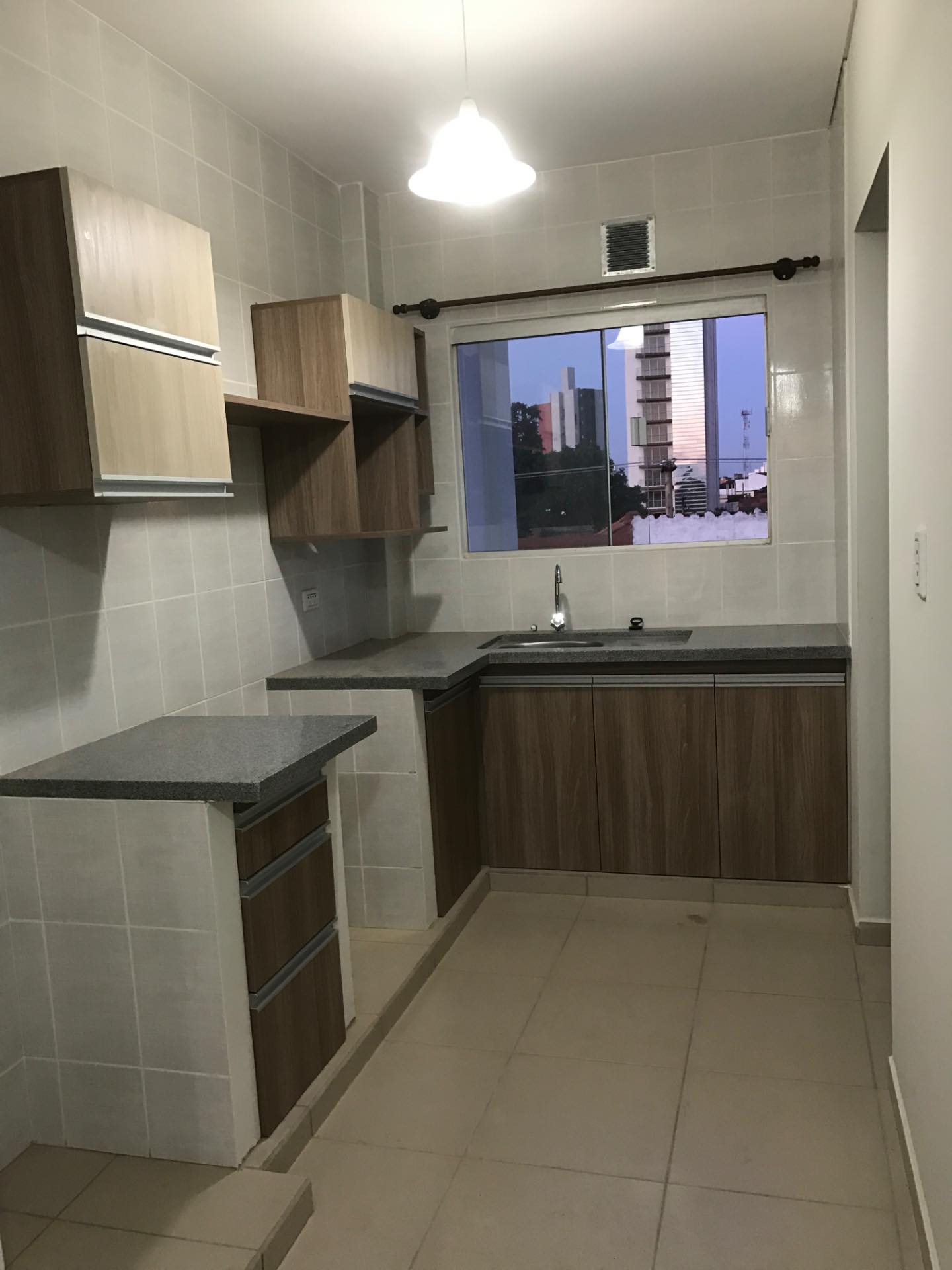 En Alquiler a $us 450 Foto 3