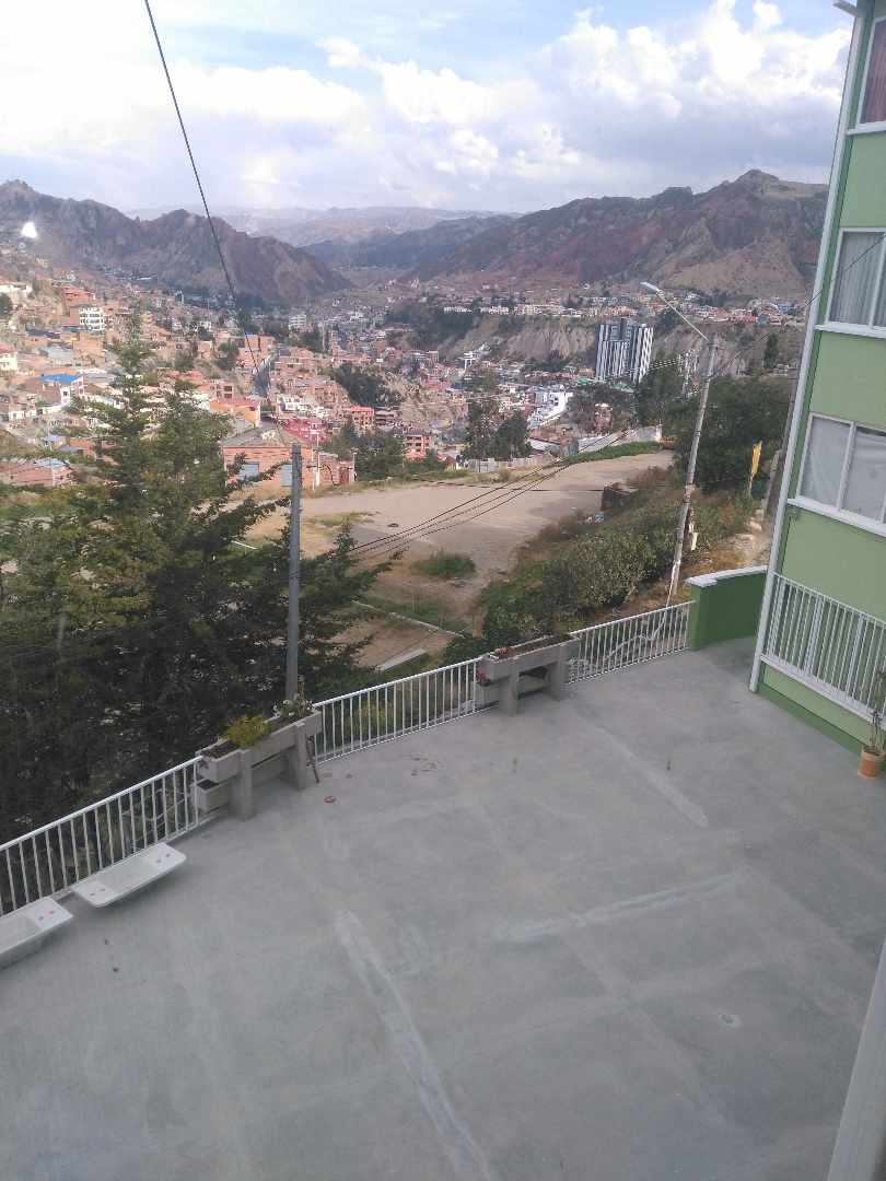 Departamento en Alto Obrajes en La Paz 2 dormitorios 1 baños 1 parqueos Foto 7