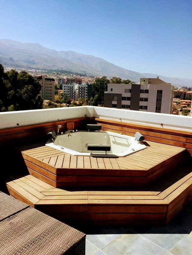 Departamento en Queru Queru en Cochabamba 4 dormitorios 8 baños 2 parqueos Foto 12