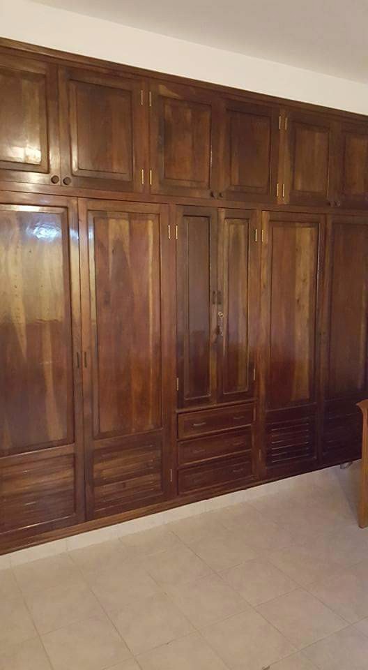 Casa en Entre 5to y 6to anillo Sur en Santa Cruz de la Sierra  3 baños 3 parqueos Foto 2