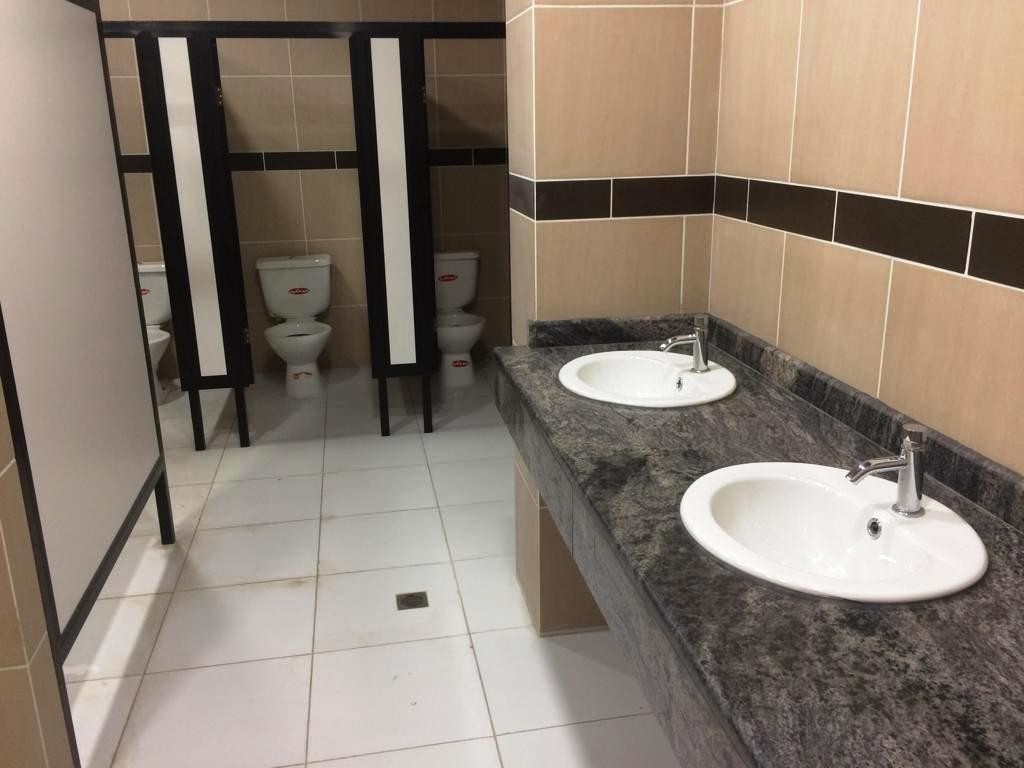 Local comercial Edificio Cristo Rey, Esquina Rosendo Gutierrez y Enrique Finot Foto 8