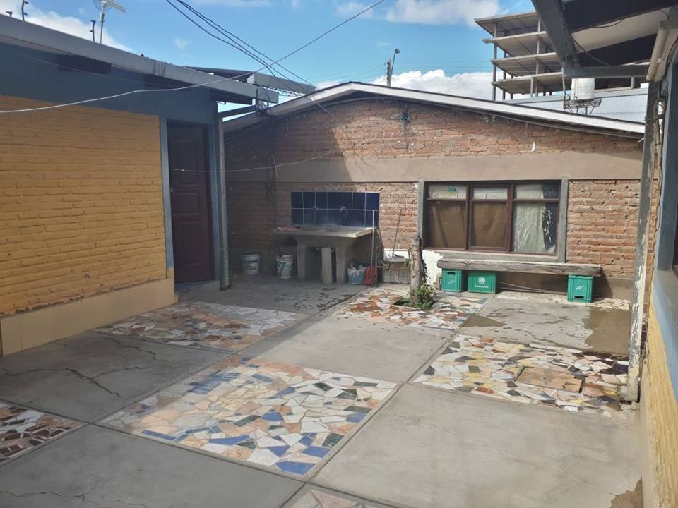 Casa en Ushpa Ushpa en Cochabamba 7 dormitorios 2 baños 2 parqueos Foto 2