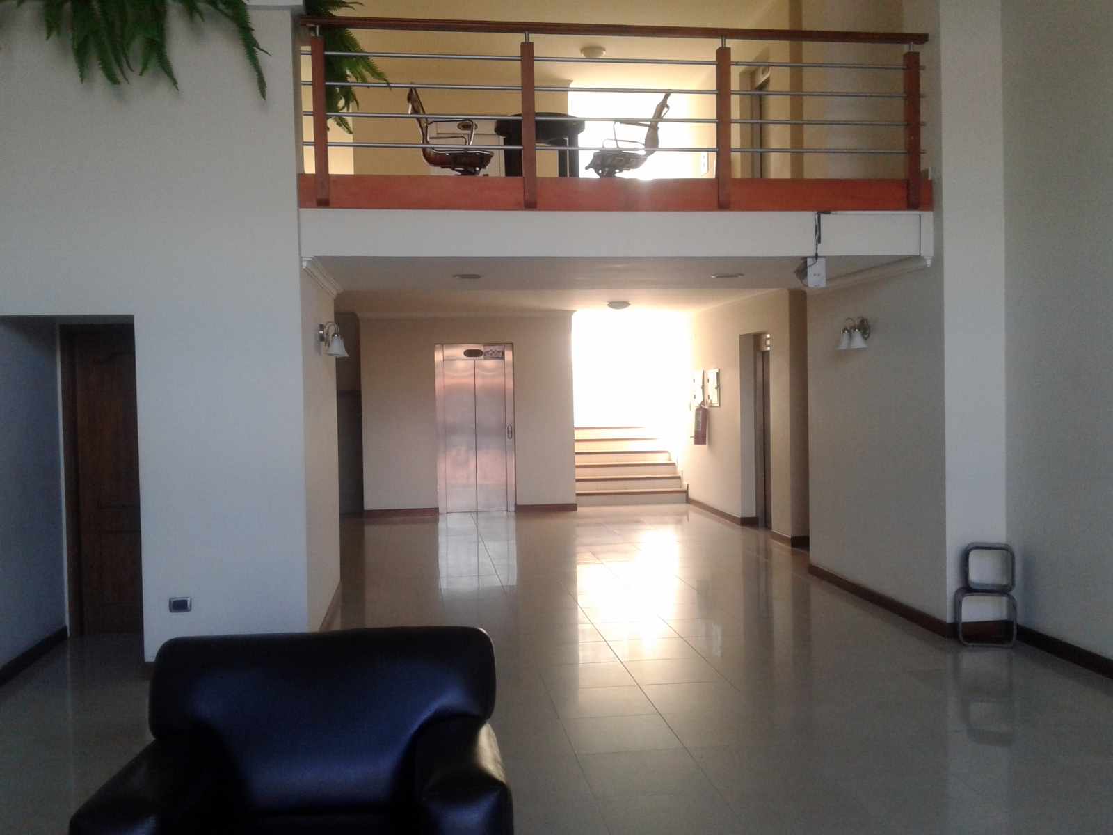 Departamento en AlquilerPLAZA DEL ESTUDIANTE Cerca Av Monseñor Rivero. 3 dormitorios 4 baños 1 parqueos Foto 12
