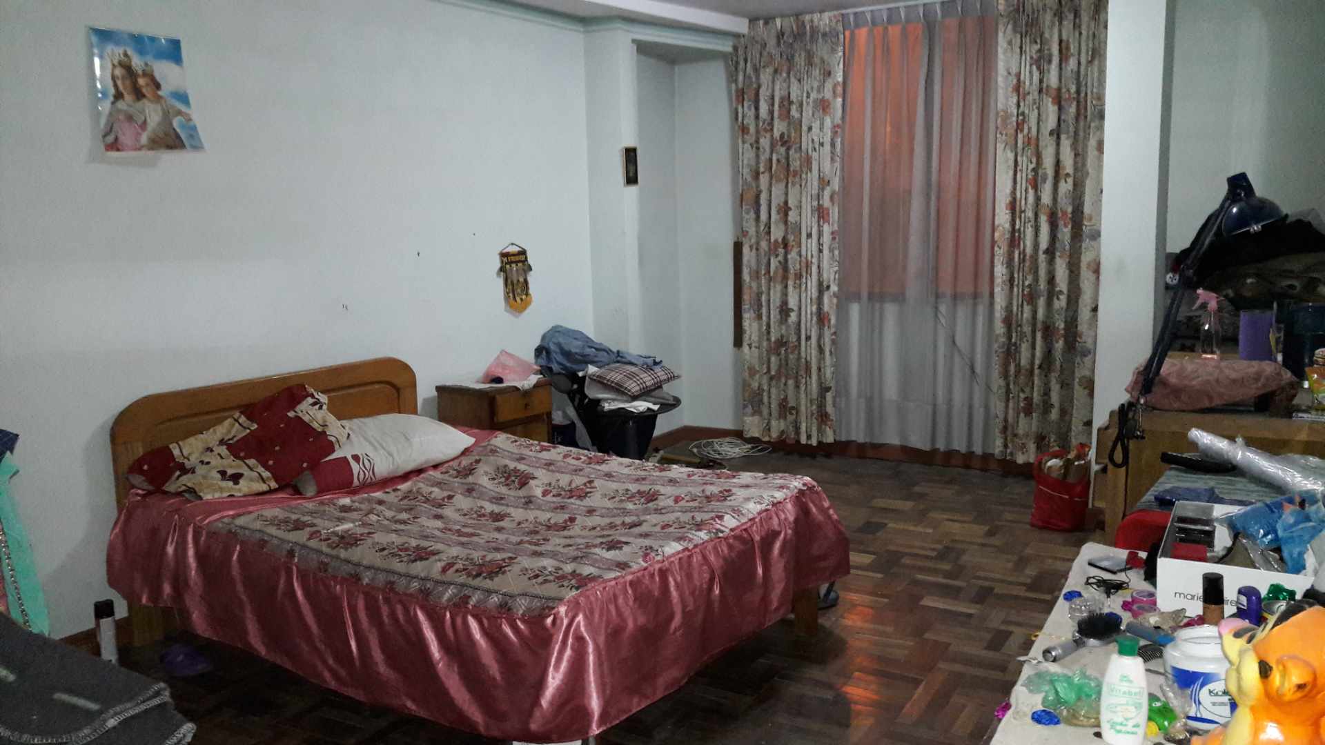 Casa en El Tejar en La Paz 4 dormitorios 4 baños 2 parqueos Foto 9
