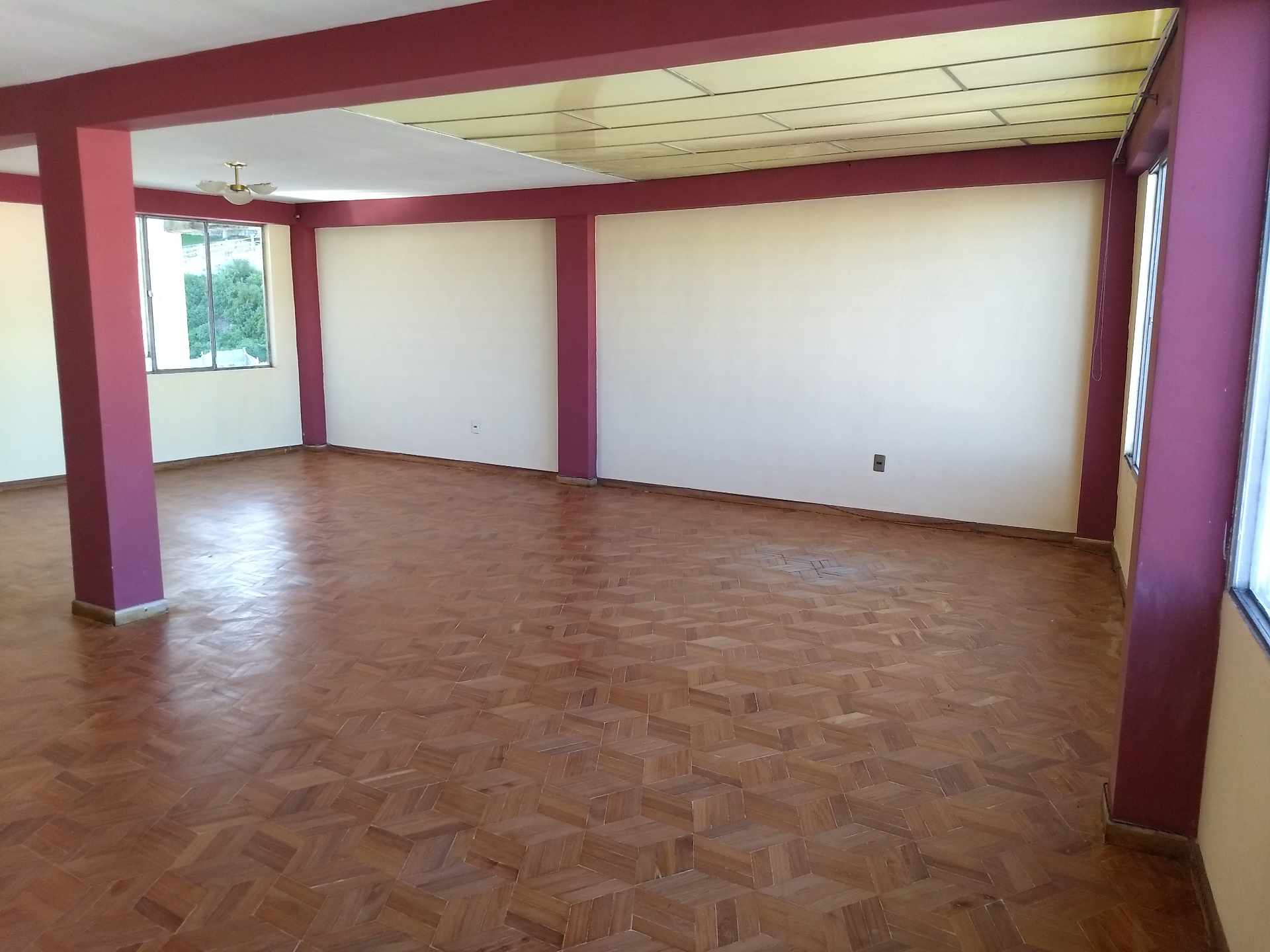 Departamento Av Tejada Sorzano #1301 esq. San Salvador Foto 5