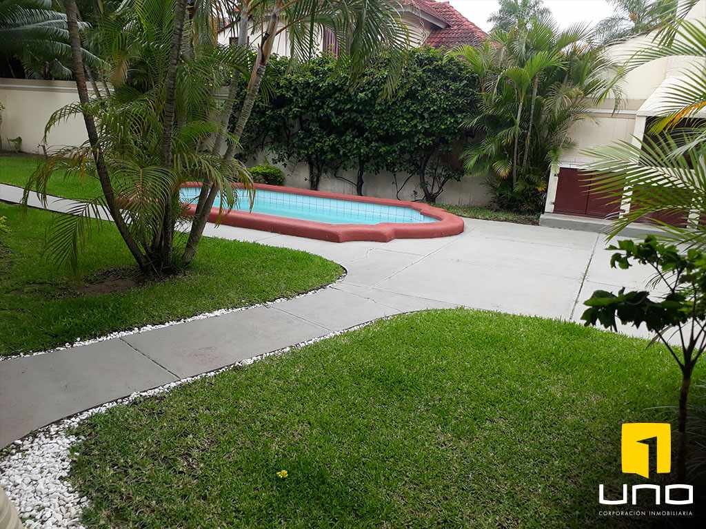 En Alquiler a $us 700 Foto 6