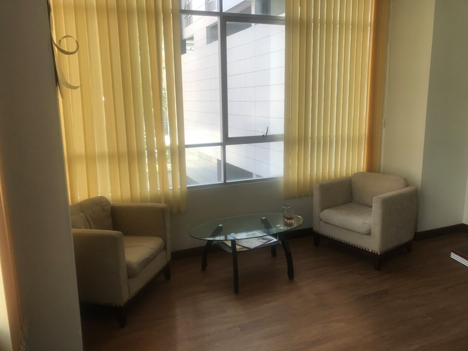 Oficina en VentaEdificio Vitruvio II; Piso 2. Calle 9, 7979 Esq. Sanchez Bustamante (Calacoto) 1 dormitorios 1 baños 1 parqueos Foto 5