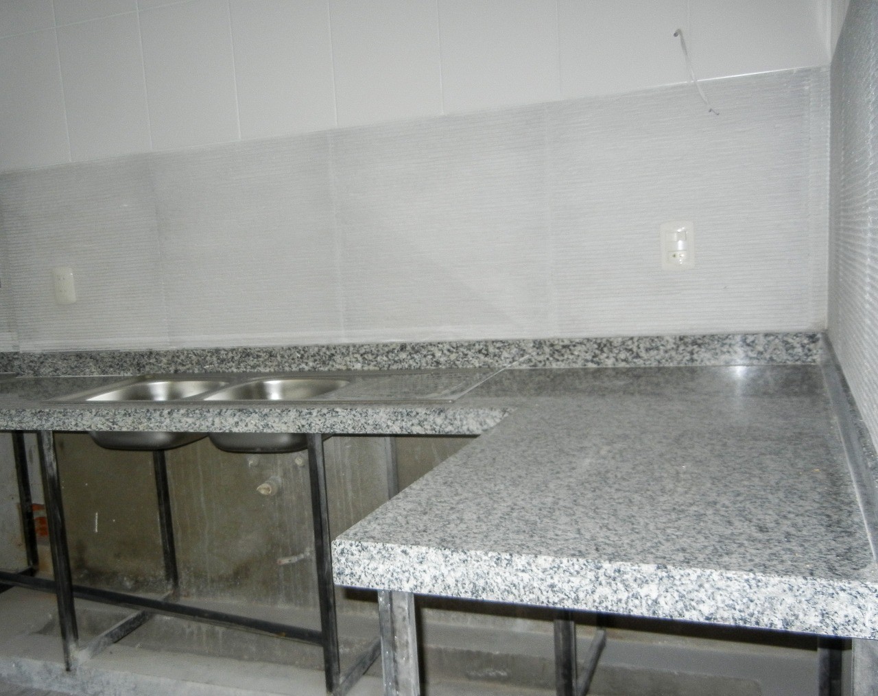 Departamento en Llojeta en La Paz 3 dormitorios 2 baños  Foto 6