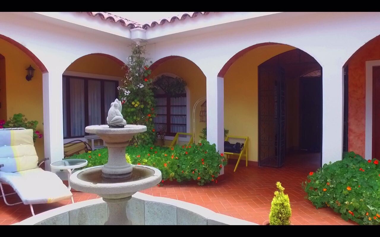Casa en Achocalla en La Paz 3 dormitorios 5 baños 6 parqueos Foto 16
